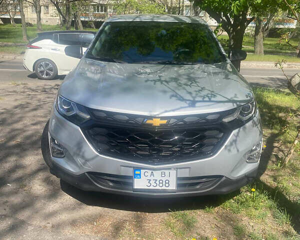 Сірий Шевроле Еквінокс, об'ємом двигуна 1.5 л та пробігом 90 тис. км за 14000 $, фото 1 на Automoto.ua