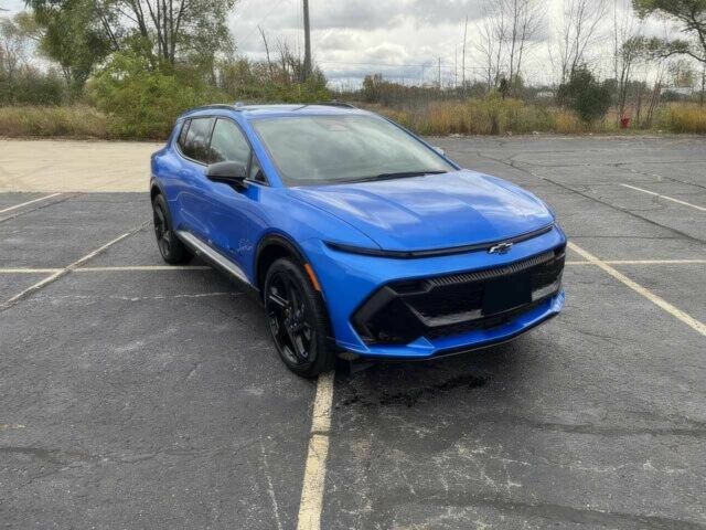 Шевроле Эквинокс 2025 в Житомире на Automoto.ua Синий Шевроле Эквинокс, объемом двигателя 0 л и пробегом 10 тыс. км за 23000 $, фото 1 на Automoto.ua