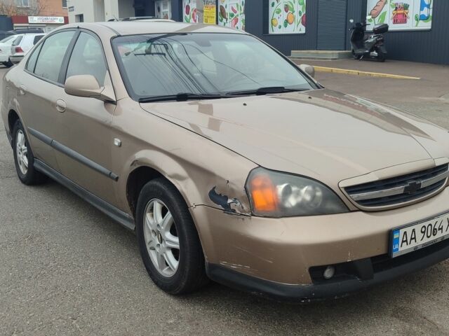 Бежевый Шевроле Эванда, объемом двигателя 2 л и пробегом 356 тыс. км за 1500 $, фото 1 на Automoto.ua