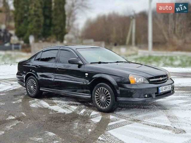 Чорний Шевроле Еванда, об'ємом двигуна 2 л та пробігом 250 тис. км за 3500 $, фото 1 на Automoto.ua