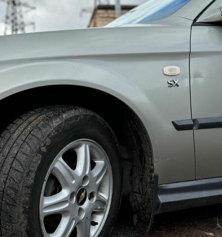 Сірий Шевроле Еванда, об'ємом двигуна 2 л та пробігом 280 тис. км за 5150 $, фото 1 на Automoto.ua