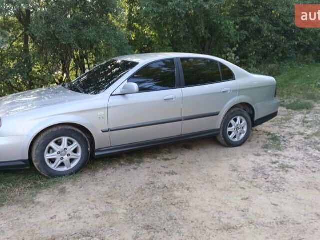 Сірий Шевроле Еванда, об'ємом двигуна 2 л та пробігом 250 тис. км за 3600 $, фото 1 на Automoto.ua