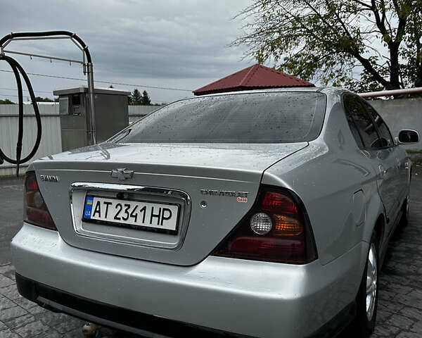 Серый Шевроле Эванда, объемом двигателя 2 л и пробегом 195 тыс. км за 2750 $, фото 1 на Automoto.ua