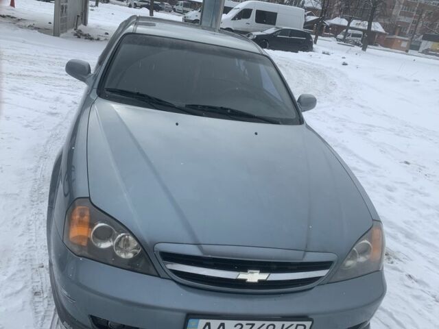 Сірий Шевроле Еванда, об'ємом двигуна 2 л та пробігом 216 тис. км за 2700 $, фото 1 на Automoto.ua