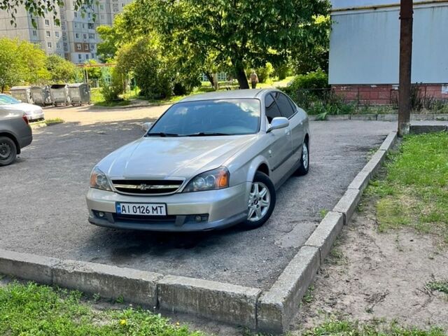 Серый Шевроле Эванда, объемом двигателя 2 л и пробегом 295 тыс. км за 3500 $, фото 1 на Automoto.ua