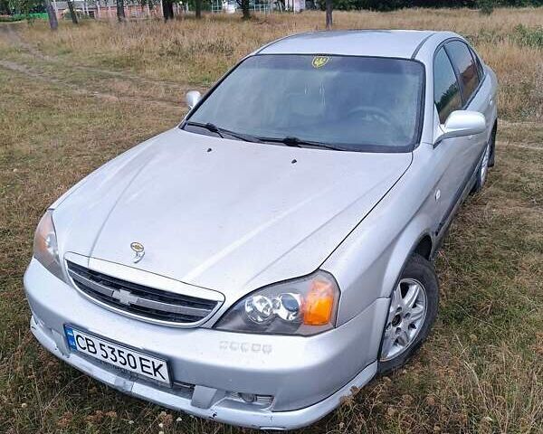 Серый Шевроле Эванда, объемом двигателя 2 л и пробегом 200 тыс. км за 3200 $, фото 1 на Automoto.ua