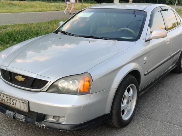 Сірий Шевроле Еванда, об'ємом двигуна 2 л та пробігом 219 тис. км за 3999 $, фото 1 на Automoto.ua