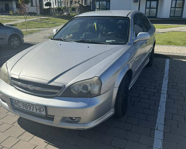 Серый Шевроле Эванда, объемом двигателя 2 л и пробегом 350 тыс. км за 3333 $, фото 1 на Automoto.ua