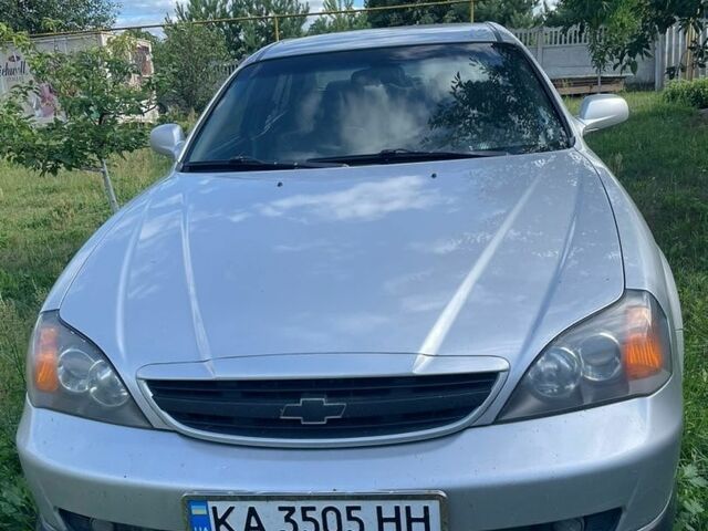 Сірий Шевроле Еванда, об'ємом двигуна 2 л та пробігом 300 тис. км за 2500 $, фото 1 на Automoto.ua