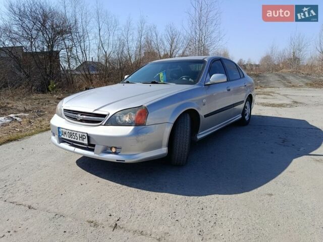 Сірий Шевроле Еванда, об'ємом двигуна 2.5 л та пробігом 310 тис. км за 2900 $, фото 1 на Automoto.ua