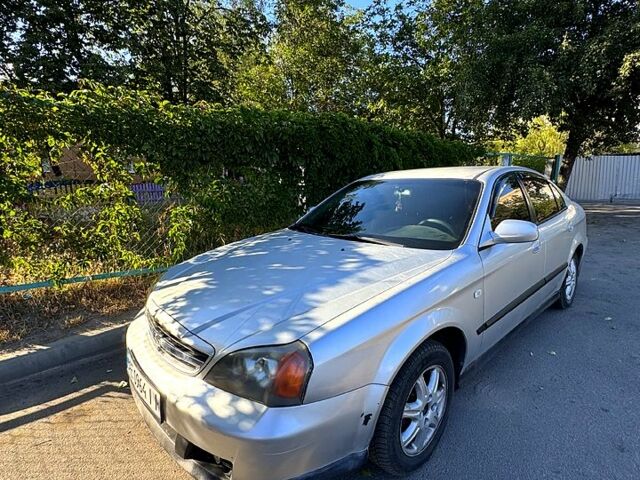 Сірий Шевроле Еванда, об'ємом двигуна 2 л та пробігом 230 тис. км за 2700 $, фото 1 на Automoto.ua