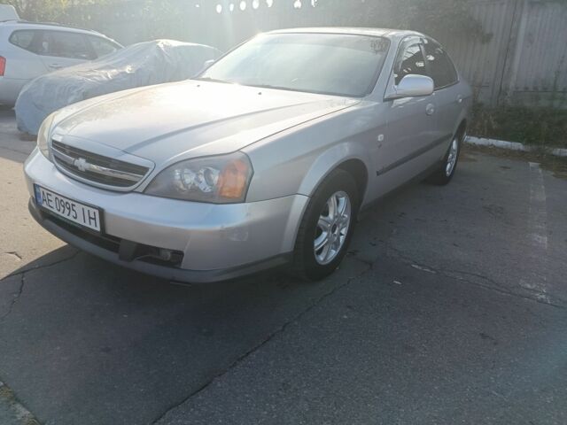 Сірий Шевроле Еванда, об'ємом двигуна 2 л та пробігом 250 тис. км за 3500 $, фото 1 на Automoto.ua