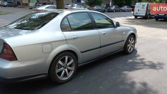 Серый Шевроле Эванда, объемом двигателя 2 л и пробегом 331 тыс. км за 4200 $, фото 1 на Automoto.ua