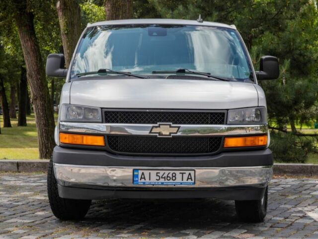 Белый Шевроле Експресс, объемом двигателя 4.3 л и пробегом 192 тыс. км за 22390 $, фото 1 на Automoto.ua