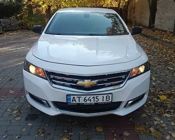 Шевроле Импала 2014 в Киеве на Automoto.ua Белый Шевроле Импала, объемом двигателя 2.5 л и пробегом 188 тыс. км за 9999 $, фото 1 на Automoto.ua