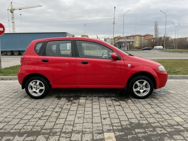 Красный Шевроле Калос, объемом двигателя 1.2 л и пробегом 221 тыс. км за 3500 $, фото 1 на Automoto.ua