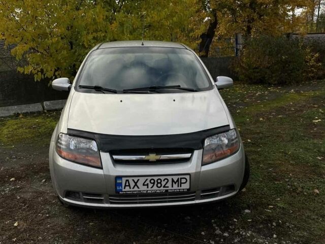 Серый Шевроле Калос, объемом двигателя 1.4 л и пробегом 330 тыс. км за 3750 $, фото 1 на Automoto.ua