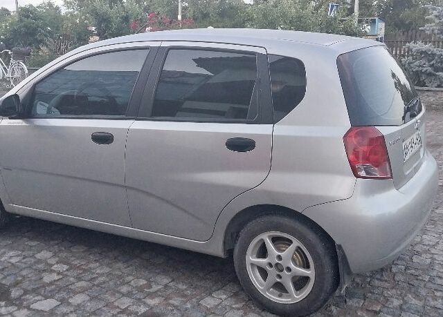 Сірий Шевроле Калос, об'ємом двигуна 1.2 л та пробігом 2 тис. км за 3300 $, фото 1 на Automoto.ua