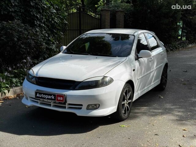Білий Шевроле Лачетті, об'ємом двигуна 1.8 л та пробігом 112 тис. км за 5290 $, фото 1 на Automoto.ua