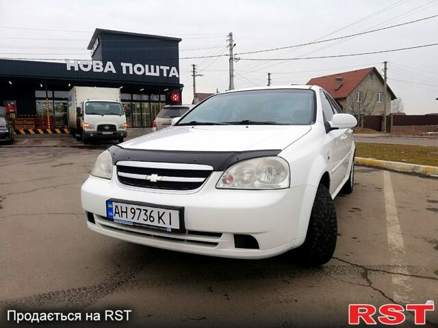 Белый Шевроле Лачетти, объемом двигателя 1.8 л и пробегом 290 тыс. км за 3700 $, фото 1 на Automoto.ua