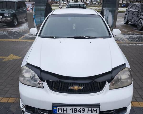 Белый Шевроле Лачетти, объемом двигателя 1.8 л и пробегом 225 тыс. км за 3200 $, фото 1 на Automoto.ua