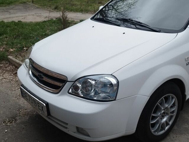 Белый Шевроле Лачетти, объемом двигателя 0 л и пробегом 220 тыс. км за 4300 $, фото 1 на Automoto.ua