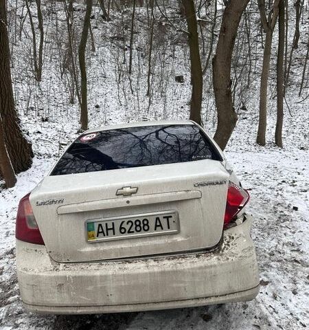 Белый Шевроле Лачетти, объемом двигателя 1.8 л и пробегом 140 тыс. км за 2500 $, фото 1 на Automoto.ua