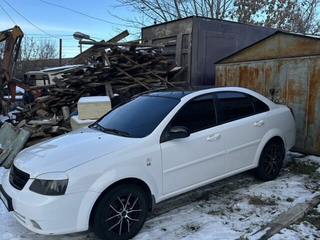 Белый Шевроле Лачетти, объемом двигателя 1.6 л и пробегом 217 тыс. км за 4100 $, фото 1 на Automoto.ua