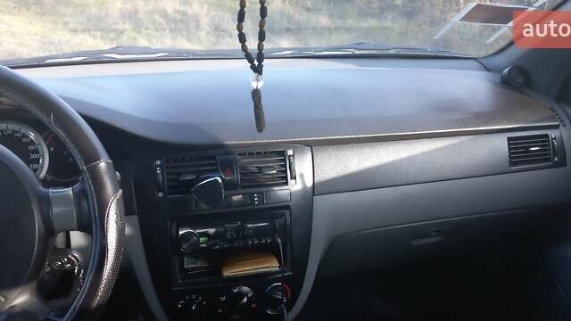 Білий Шевроле Лачетті, об'ємом двигуна 1.8 л та пробігом 305 тис. км за 4000 $, фото 1 на Automoto.ua