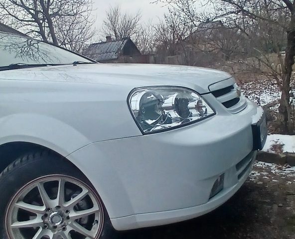 Білий Шевроле Лачетті, об'ємом двигуна 1.6 л та пробігом 65 тис. км за 7145 $, фото 1 на Automoto.ua