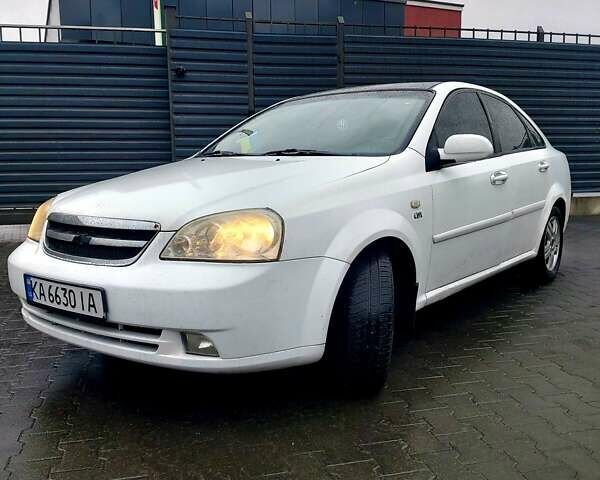Белый Шевроле Лачетти, объемом двигателя 1.8 л и пробегом 189 тыс. км за 4300 $, фото 1 на Automoto.ua