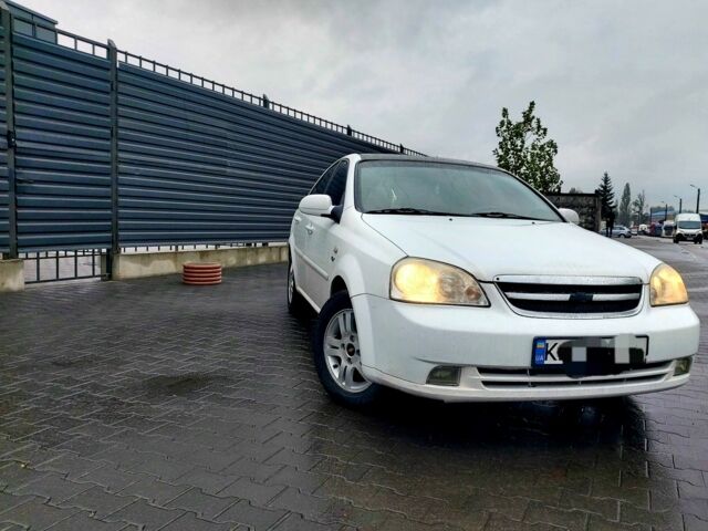 Білий Шевроле Лачетті, об'ємом двигуна 0 л та пробігом 189 тис. км за 4500 $, фото 1 на Automoto.ua
