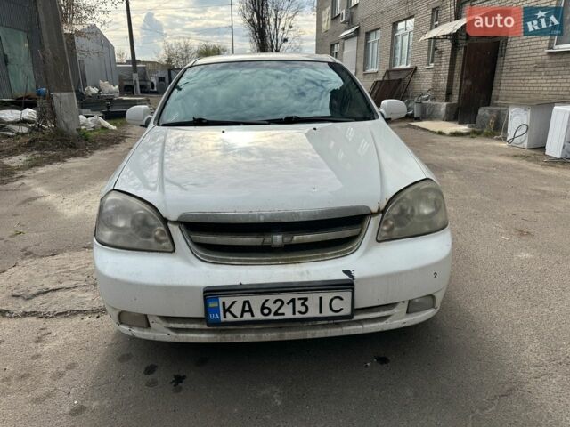 Белый Шевроле Лачетти, объемом двигателя 1.6 л и пробегом 493 тыс. км за 2995 $, фото 1 на Automoto.ua