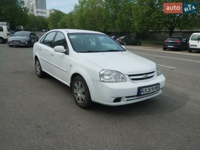 Белый Шевроле Лачетти, объемом двигателя 1.8 л и пробегом 213 тыс. км за 5300 $, фото 1 на Automoto.ua