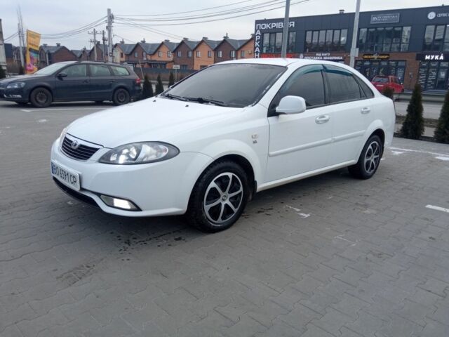 Білий Шевроле Лачетті, об'ємом двигуна 1.5 л та пробігом 187 тис. км за 3800 $, фото 1 на Automoto.ua