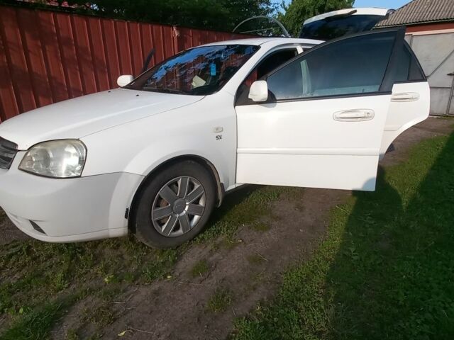 Белый Шевроле Лачетти, объемом двигателя 0 л и пробегом 186 тыс. км за 2799 $, фото 1 на Automoto.ua