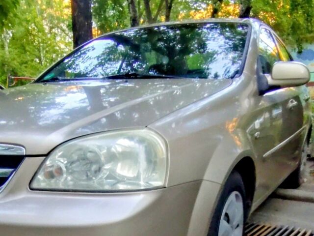 Бежевий Шевроле Лачетті, об'ємом двигуна 1.8 л та пробігом 252 тис. км за 2804 $, фото 1 на Automoto.ua