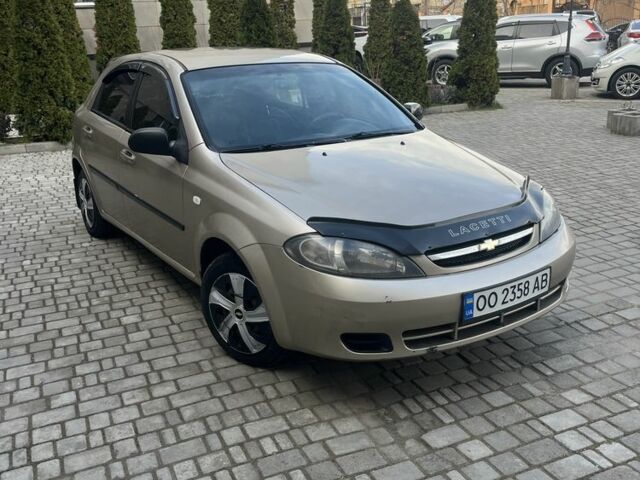 Бежевый Шевроле Лачетти, объемом двигателя 1.6 л и пробегом 509 тыс. км за 3500 $, фото 1 на Automoto.ua