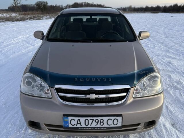 Бежевий Шевроле Лачетті, об'ємом двигуна 1.8 л та пробігом 212 тис. км за 5200 $, фото 1 на Automoto.ua