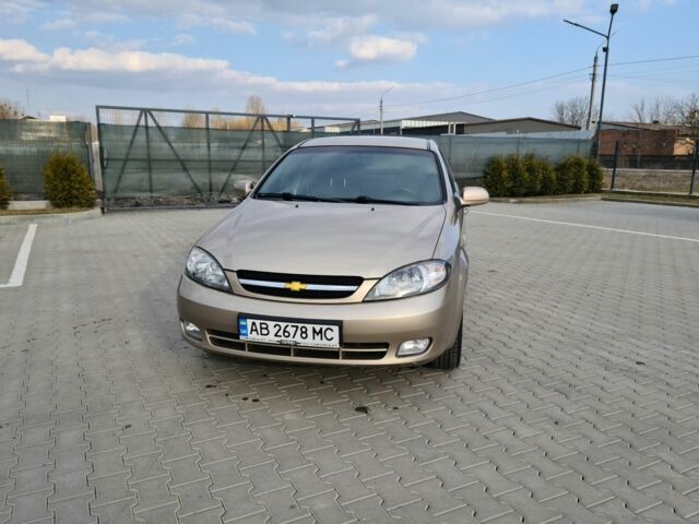 Бежевый Шевроле Лачетти, объемом двигателя 1.6 л и пробегом 74 тыс. км за 5600 $, фото 1 на Automoto.ua