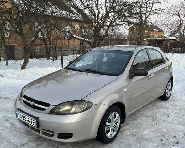 Бежевий Шевроле Лачетті, об'ємом двигуна 1.6 л та пробігом 238 тис. км за 3600 $, фото 1 на Automoto.ua
