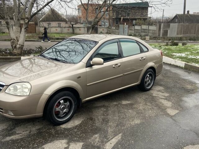 Бежевый Шевроле Лачетти, объемом двигателя 1.8 л и пробегом 235 тыс. км за 3900 $, фото 1 на Automoto.ua