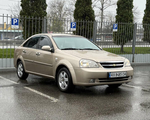 Бежевый Шевроле Лачетти, объемом двигателя 1.8 л и пробегом 166 тыс. км за 4200 $, фото 1 на Automoto.ua