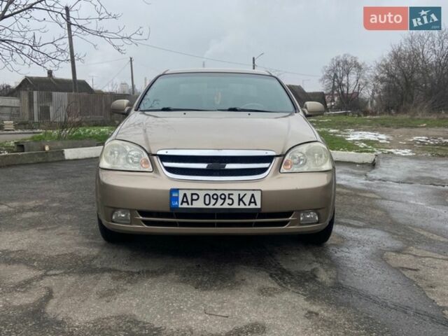 Бежевий Шевроле Лачетті, об'ємом двигуна 1.8 л та пробігом 240 тис. км за 3700 $, фото 1 на Automoto.ua