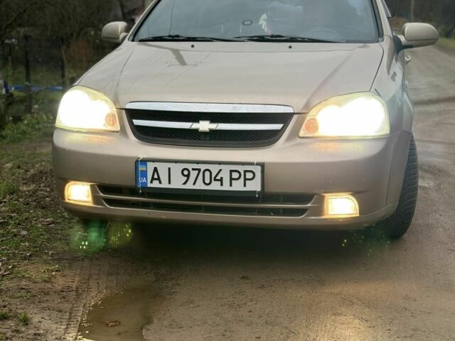 Бежевый Шевроле Лачетти, объемом двигателя 1.8 л и пробегом 288 тыс. км за 3300 $, фото 1 на Automoto.ua