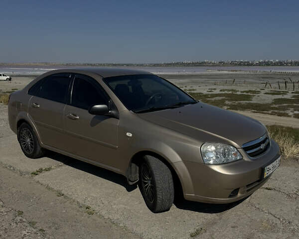 Бежевий Шевроле Лачетті, об'ємом двигуна 1.6 л та пробігом 176 тис. км за 4000 $, фото 1 на Automoto.ua