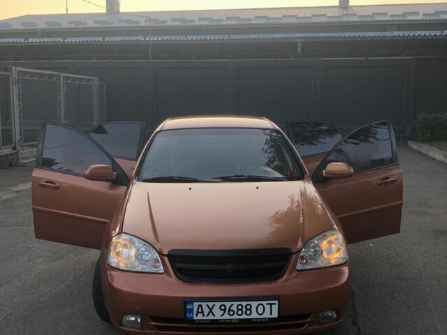 Бежевый Шевроле Лачетти, объемом двигателя 1.8 л и пробегом 280 тыс. км за 4000 $, фото 1 на Automoto.ua