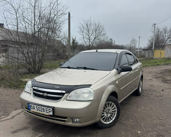 Бежевий Шевроле Лачетті, об'ємом двигуна 1.6 л та пробігом 200 тис. км за 4200 $, фото 1 на Automoto.ua