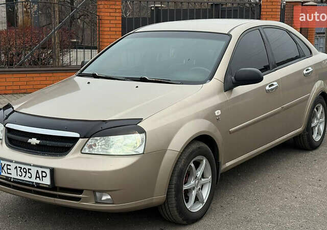 Бежевый Шевроле Лачетти, объемом двигателя 1.6 л и пробегом 230 тыс. км за 4200 $, фото 1 на Automoto.ua