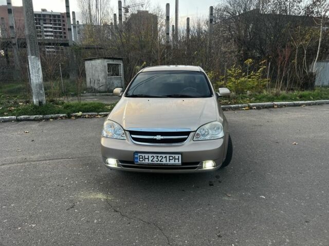 Бежевый Шевроле Лачетти, объемом двигателя 1.8 л и пробегом 222 тыс. км за 3700 $, фото 1 на Automoto.ua